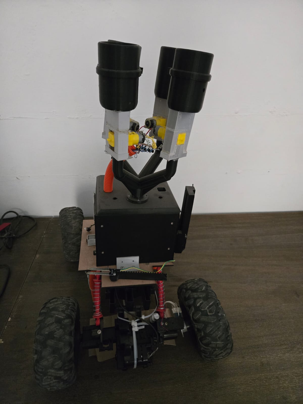 Robot 1